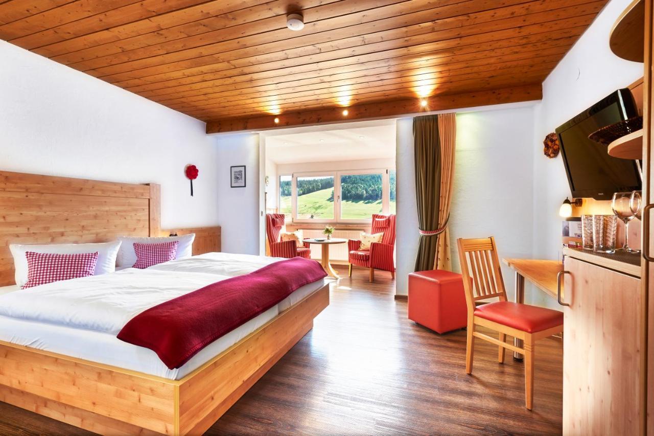 Hotel Engel - Familotel Hochschwarzwald Тодтнауберг Экстерьер фото