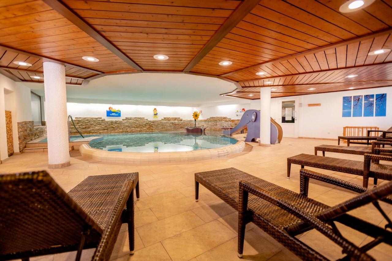 Hotel Engel - Familotel Hochschwarzwald Тодтнауберг Экстерьер фото