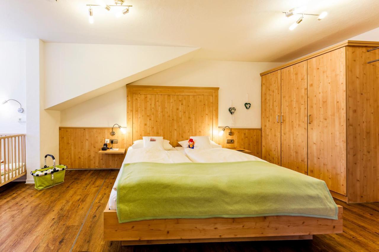 Hotel Engel - Familotel Hochschwarzwald Тодтнауберг Экстерьер фото