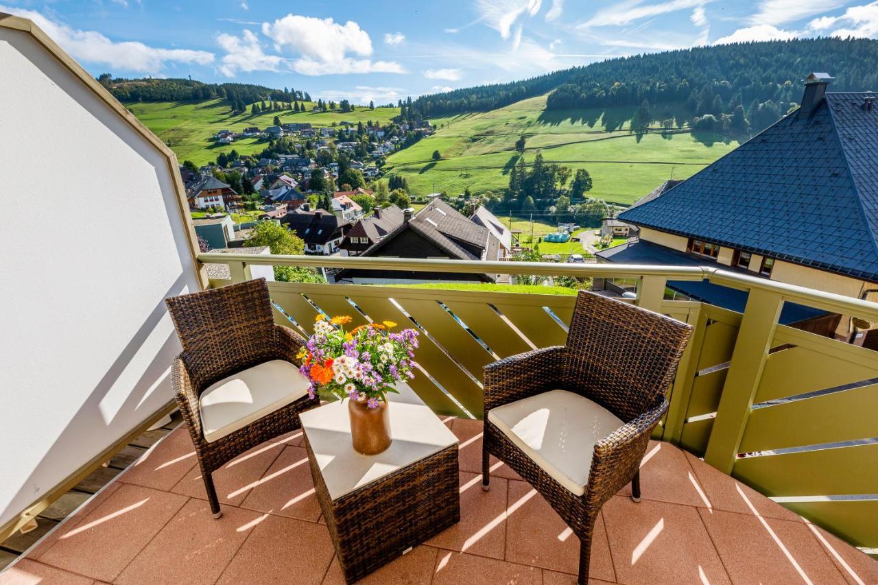 Hotel Engel - Familotel Hochschwarzwald Тодтнауберг Экстерьер фото
