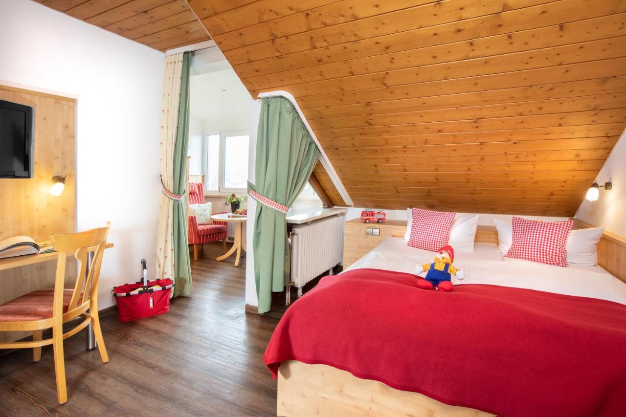 Hotel Engel - Familotel Hochschwarzwald Тодтнауберг Экстерьер фото