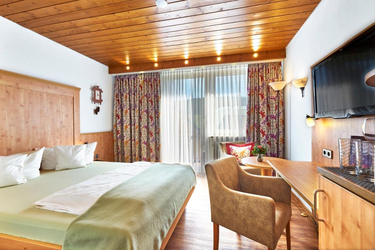 Hotel Engel - Familotel Hochschwarzwald Тодтнауберг Экстерьер фото